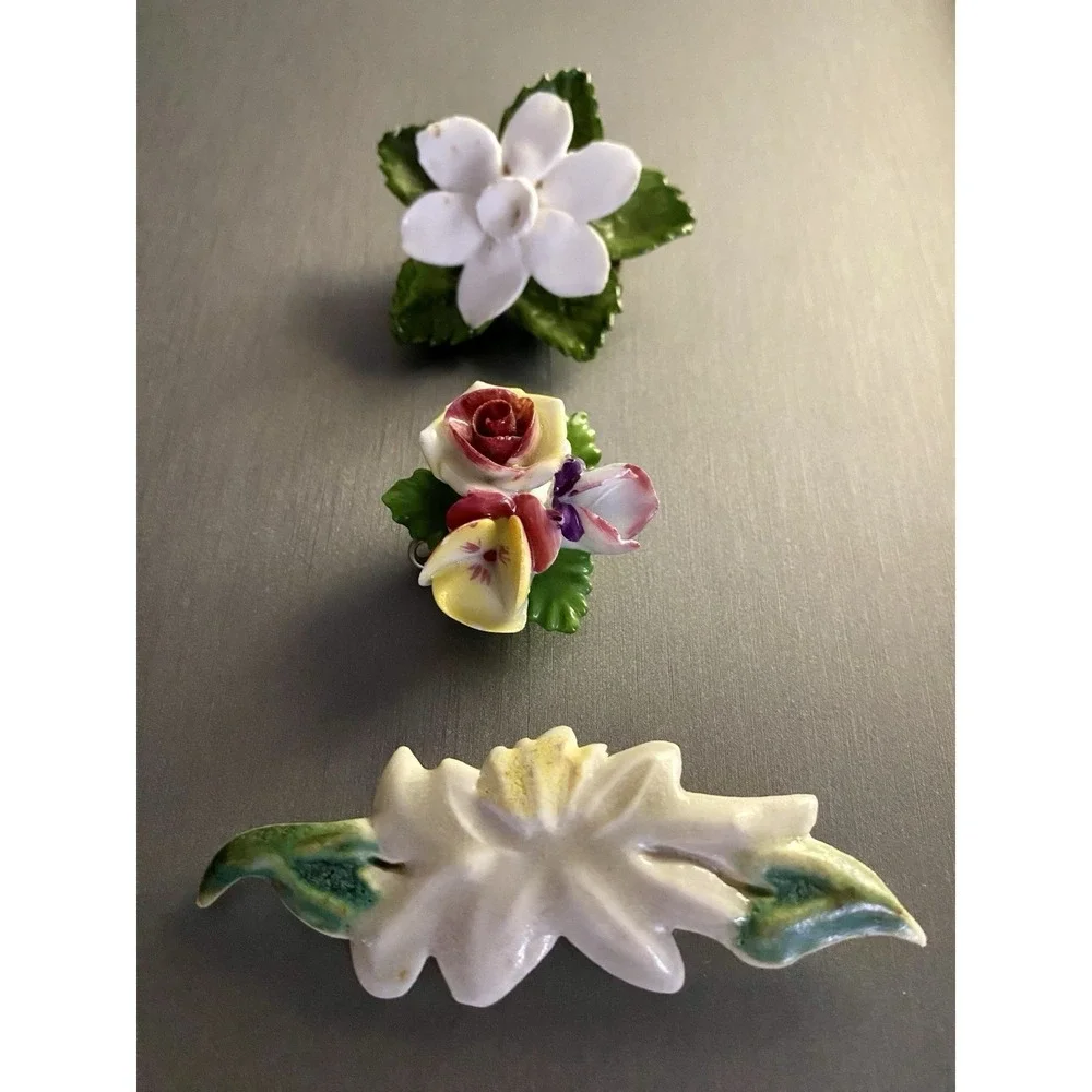 VTG Denton England & Porcelain Flower Floral Brooch Pin Screw Back Earrings Lot